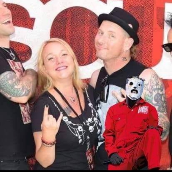 Meet your Posher, Angela - Picture 2 of 3